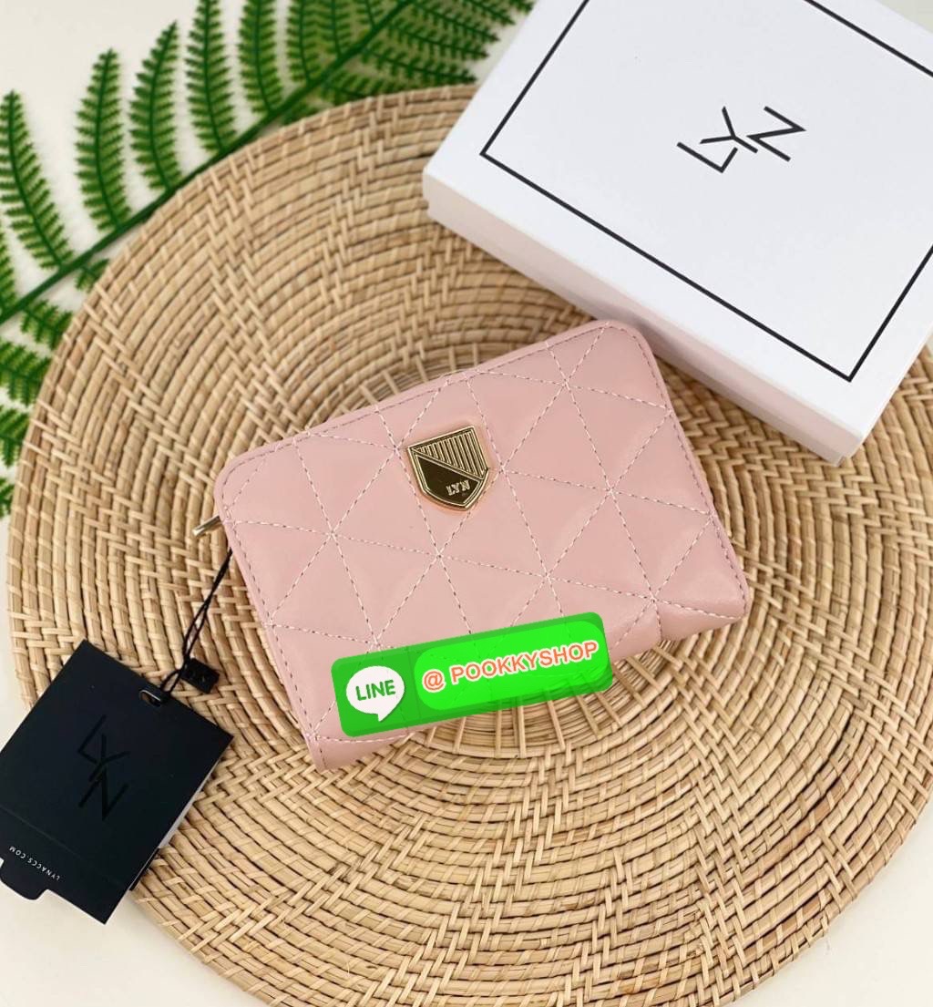 LYN แท้ Outlet กระเป๋าสตางค์ใบกลาง เปิดปิดด้วยกระดุมแม่เหล็ก