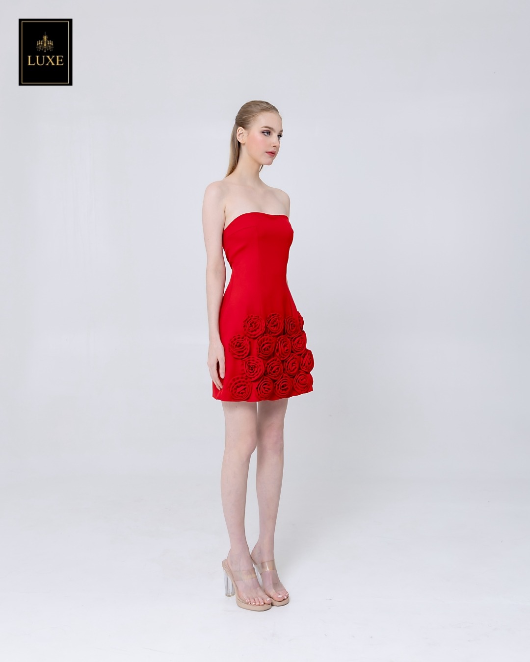 เดรสแฟชั่น เดรสเสื้อเกาะอก กระโปรงทรงเอ ทำจากผ้าฝ้ายผสมโพลีเอสเตอร์ เนื้อนุ่มยืดหยุ่น ใส่สบาย