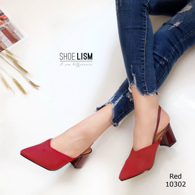 สินค้าพร้อมส่ง แบบใหม่ที่กำลังฮิต รองเท้าคัทชูหัวแหลม พิเศษไซส์41 ใส่ออกงาน ใส่เที่ยว ใส่ทำงาน ก็เก็ไก๋ ใส่นิ่มสบายเท้า ทรงหัวแหลมใส่แล้วเท้าดูเรียว ด้านหลังสายรัดยางยืด เลิศกว่านี้พี่ยอมละจ้า!!