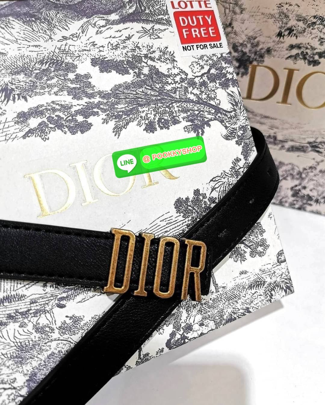 ✨Best Gifts ideas! กลับมาตามคำเรียกร้อง!✨ Dior Belts 3D Logo Gift With Purchase พรีเมี่ยมกิ๊ฟ Limited จาก Christian Dior Perfume Dutyfree Counter ดีไซน์สุดคลาสสิคหัวเข็มขัด Vintage วัสดุ 3D Gold Metal สายหนังแท้สีดำปรับระดับได้ Black & Gold