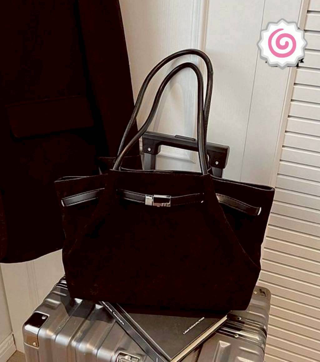 Shopping bag Korea style กระเป๋าสะพายไหล่ ทรง shopping วัสดุเป็นหนังกลับ (Suede PU leather) ด้านในกว้าง ใส่ของได้จุใจ