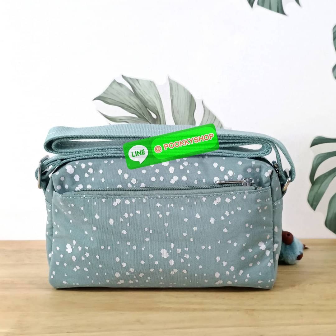 KIPLING Monkey program K16217 Seoul up sling bag รุ่น 3 ซิป สะพายข้าง ขนาดเล็กทรงสี่เหลี่ยมผืนผ้า วัสดุ Nylon 100% หลสกหลายฟังก์ชั่นใช้งาน ครบครันในใบเดียว