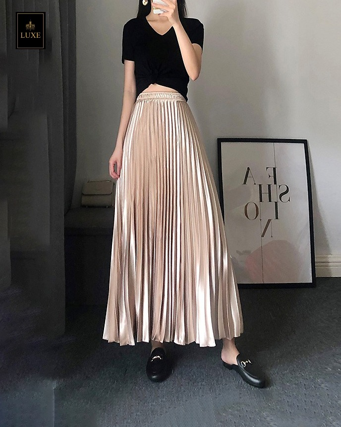 กระโปรงแฟชั่น กระโปรงยาวกรอมเท้า อัดพลีทจีบคม ตัดเย็บประณีต ทำจากผ้าเคปซาติน