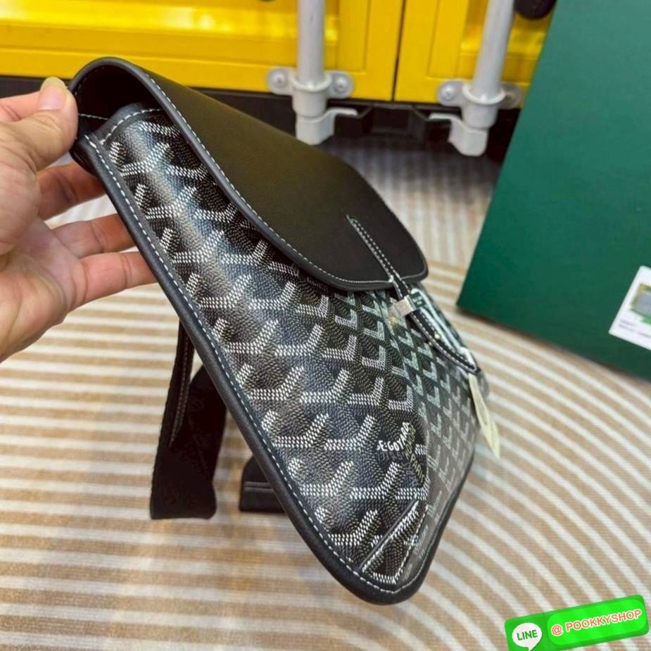 🕊️ พร้อมส่ง | Goyard Coursier Messenger bag กระเป๋าแมสเซ็นเจอร์ดีไซน์ใหม่ กะทัดรัดใช้งานได้อย่างคล่องตัว เหมาะมากสำหรับสายสปอร์ต ที่สุดของความหรูตอบโจทย์การใช้งาน ใบจริงสวยงามตามรูปค่ะ