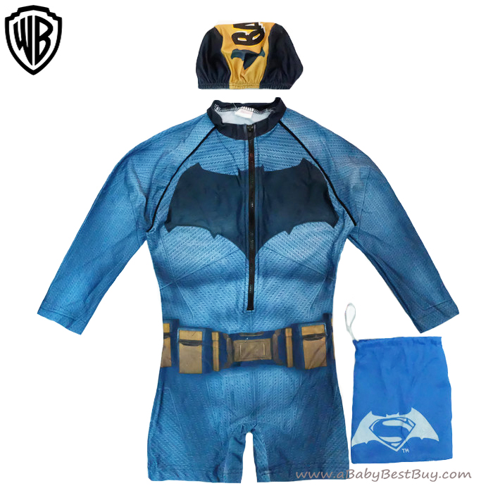 ฮ(สำหรับเด็กอายุ 6เดือน-14 ปี) ชุดว่ายน้ำเด็กผู้ชาย Batman ชุดบอดี้สูทเสื้อแขนยาวกางเกงขาสั้นซิบหน้า สีน้ำเงิน สกรีนลาย Bat Man มาพร้อมหมวกว่ายน้ำและถุงผ้า สุดเท่ห์ ใส่สบาย ลิขสิทธิ์แท้