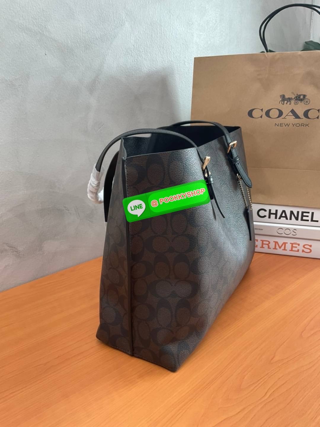 🚚 พร้อมส่ง 🚚 Restock!! รุ่นขายดีที่สุด มากี่รอบก็ขายดีหมดไวทุกรอบ💕 COACH F1665 MOLLIE TOTE IN SIGNATURE CANVAS กระเป๋าสะพายไหล่ Coach ทรง Shopping รุ่นใหม่ คุณภาพดี หนัง pvc หนังนิ่ม ทรงสวย คลาสสิก รุ่นฮิตตลอดกาล ไม่ตกเทรน ภายในแยก