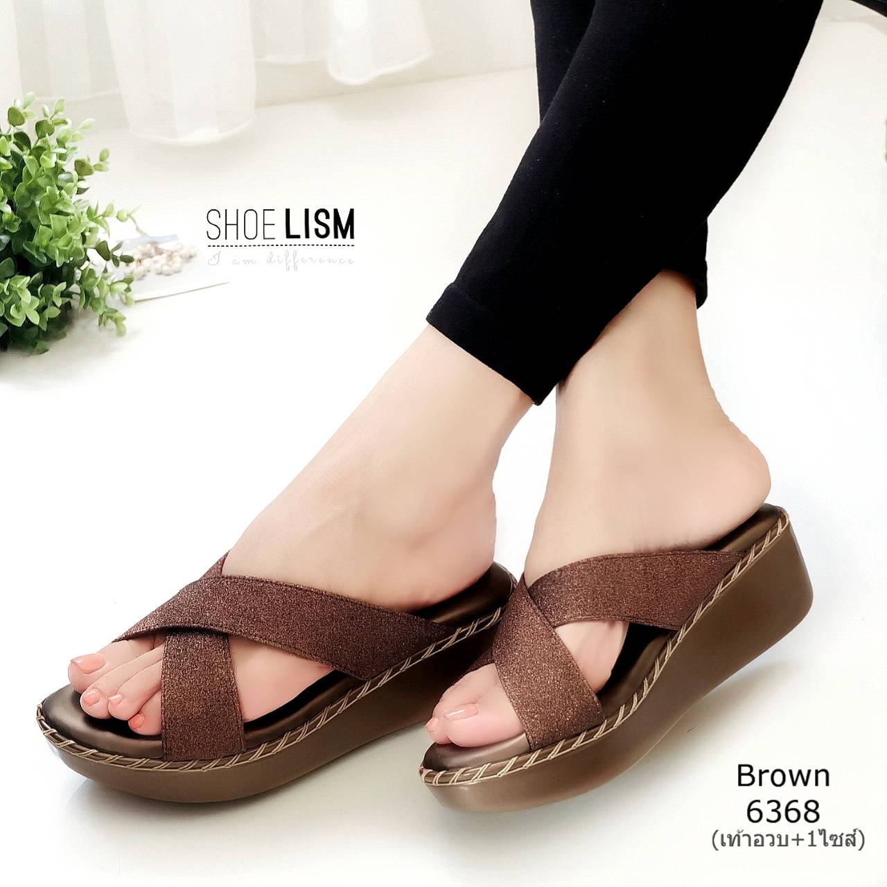 สินค้าพร้อมส่ง มาใหม่คร้าางานหน้าไขว้ รองเท้าลำลองส้นเตารีด สวมใส่ง่าย ใส่สบาย พื้นนิ่ม แมทซ์กับชุดไหนก็เก๋ๆๆคร้าา!👍