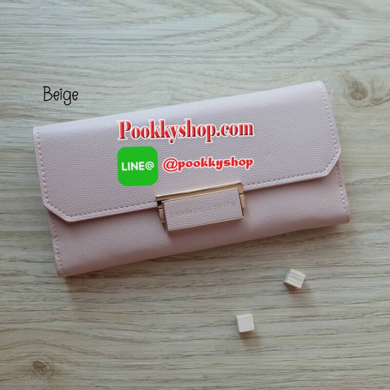 Charles & Keith Push-Lock Long Wallet พร้อมส่งทั้ง 8 สี!! กระเป๋าสตางค์ใบยาว สามารถใช้งานได้ทั้งด้านหน้าและด้านหลัง ด้านหน้าเปิด - ปิดด้วยตัวกดล็อคทั้ง 2 ฝั่งพร้อมกัน ภายในมีช่องซิปและช่องใส่ธนบัตร ด้านหลังเปิด - ปิดด้วยกระดุม ภายในมีช่องใส่บัตรหลายช่องแล