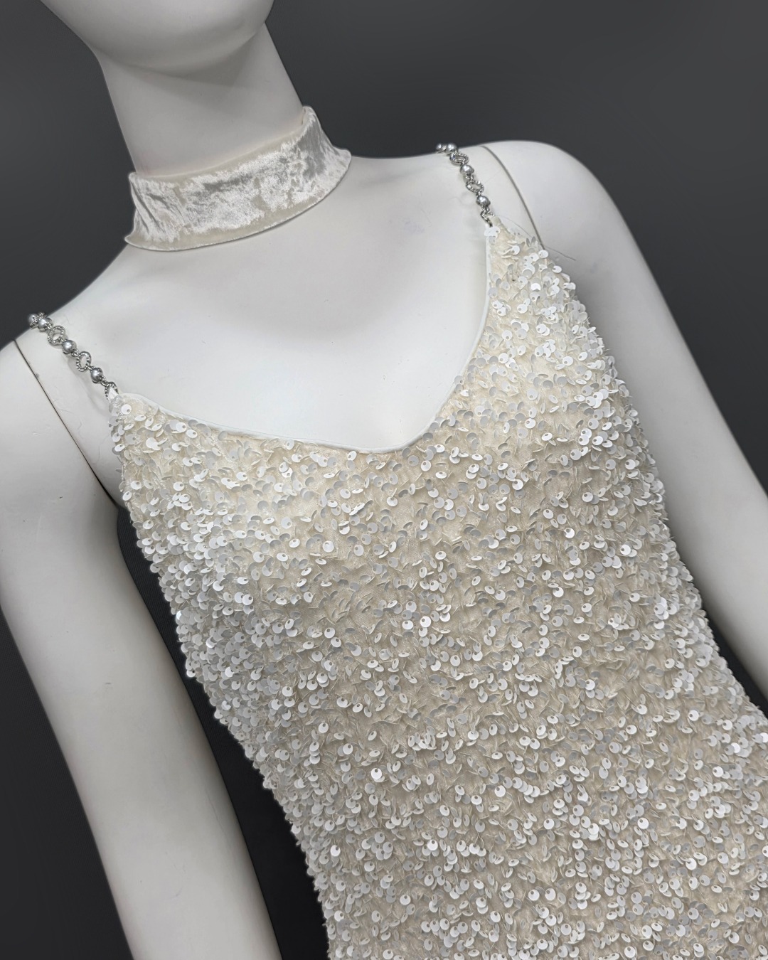 เดรสแฟชั่น เดรสเสื้อสายเดี่ยว กระโปรงยาวทางเอ