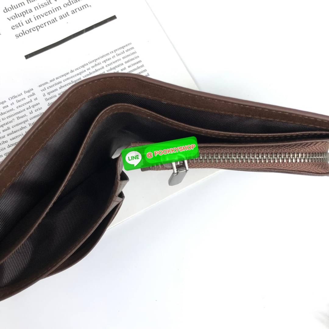 Levi's Leather Wallet with Key Fob Set กระเป๋าสตางค์ใบสั้น Set สุดคุ้มมอบให้เป็นของขวัญหรือใช้เองก็แนะนำค่ะ