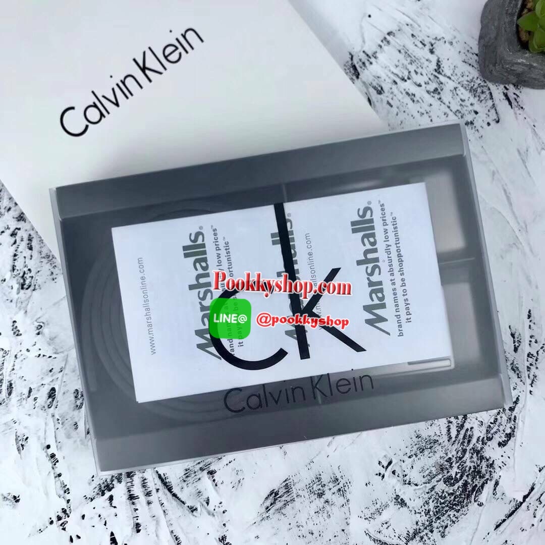 CALVIN KLEIN BELT AND BUCKLE SET เซตเข็มขัดหนังวัวแท้คุณภาพดี ในเซตประกอบด้วย หัวเข็มขัดโลหะ 2 หัว 2 แบบ พร้อมกับเข็มขัดหนังเรียบ 1 เส้นที่สามารถใช้ได้ทั้ง 2 ด้านสีดำสลับน้ำตาล สวยน่าใช้มากๆค่ะ