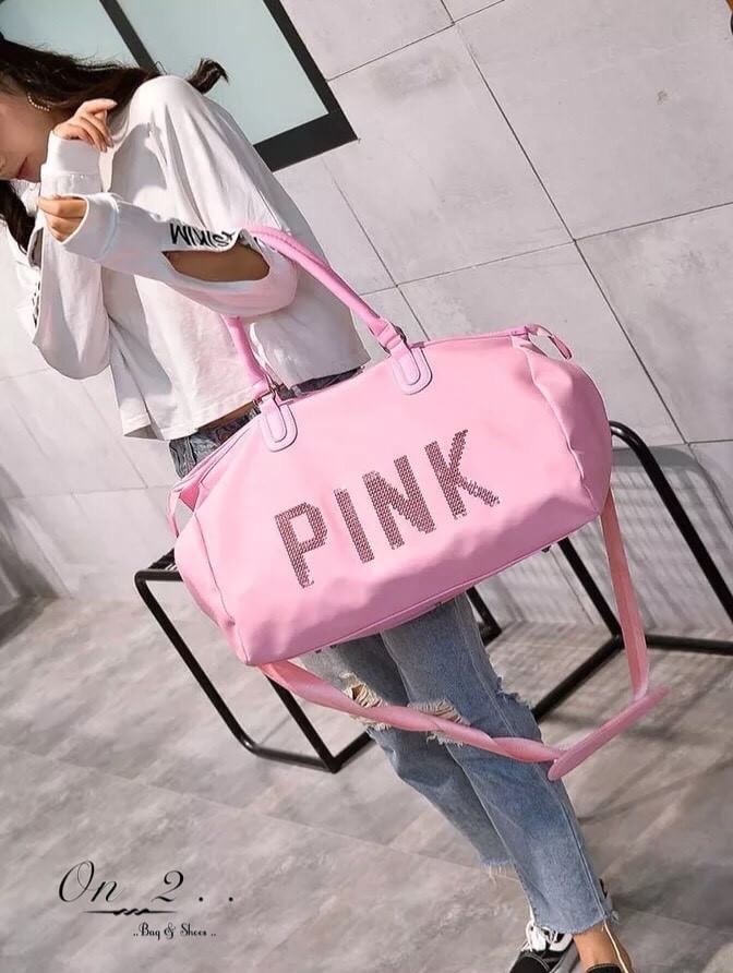 victoria secret pink bag เข้าแล้วจ้างานตัวสวยpink เหมือนเดิมเพิ่มเติมคือสีชมพูน่ารักน่ารัก กระเป๋าเดินทาง victoria secret ปักหน้า pink อเนกประสงค์สุดๆใช้ได้หลายโอกาส