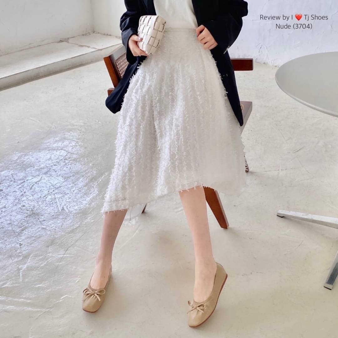 พร้อมส่งรองเท้าคัชชูนำเข้า ขายดีสุดๆ หนังรุ่นนี้คือดีนิ่มมาก ทรงสวย สวมใส่ง่าย แต่งด้วยโบว์น่ารักๆ ใส่ได้เรื่อยๆ ใส่สบาย ส้นยางอย่างดีบิดงอได้ช่วยลดแรงกระแทกเวลาเดินได้ดี แมทกับชุดง่าย ใส่กับอะไรก็น่ารักสุดๆ ควรมีไว้เป็นคู่โปรด ของจริงงานดีมากสวยมาก ตรงปก
