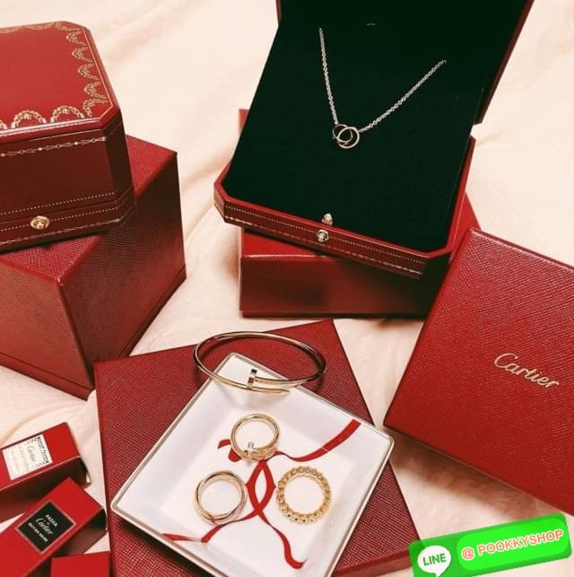 ✴️BEST GIFT IDEAS! ไอเท็มหายาก! ห้ามพลาดค่ะ!✴️ “CARTIER” LOVE NECKLACE VIP GIFT WITH PURCHASE ORIGINAL PACKAGE (GWP) ของกำนัลสุดเลอค่าจากการแลกคะแนนสะสมสำหรับ CARTIER VIP Membership Exchage Rewards ไอเท็มชวนสะสมดีไซน์คลาสสิคสวยเลอค่าไอเท็มแบ