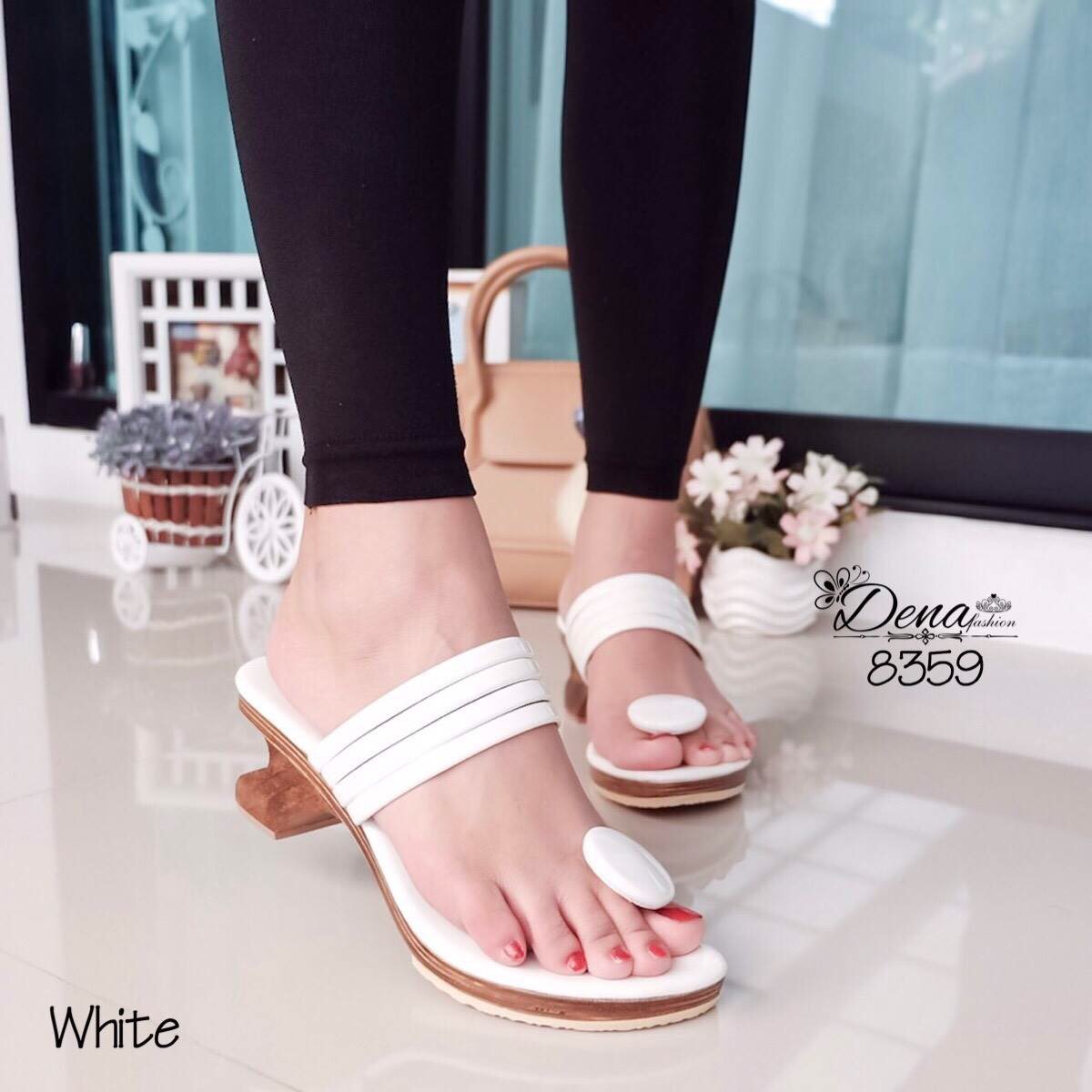 8359 เกี๊ยะกระดุม สไตล์ล้ำๆไม่ซ้ำใคร กับรองเท้าส้นเกี๊ยะจากไม้แท้ๆ พื้นหนังแก้วบุรองนวมนุ่มสบายเท้า งานเท่ห์กับหูคีบกระดุม เริ่ดๆแบบนี้ไม่มีไม่ได้แล้วน้าา แทรนนี้กำลังอิน^^