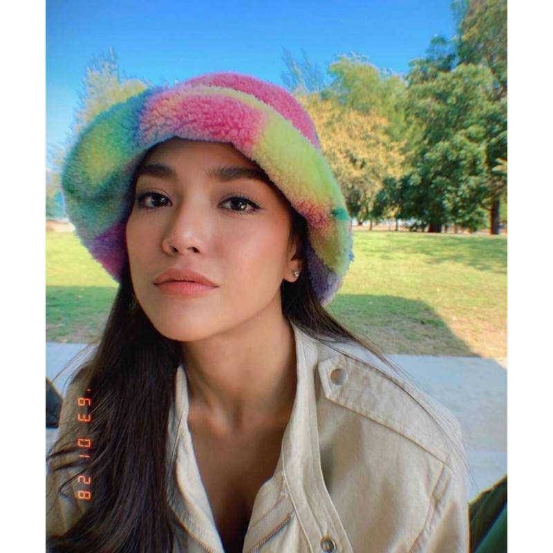 🍑NEW🍑 หมวกขนสีรุ้ง สุดคิ้วท์ มีแพลนเที่ยวจัดด่วนเลยค่า ห้ามพลาด