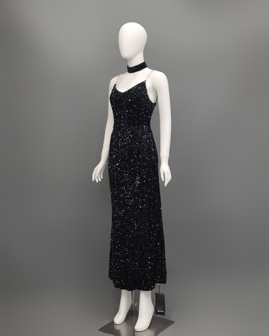 เดรสแฟชั่น เดรสเสื้อสายเดี่ยว กระโปรงยาวทางเอ