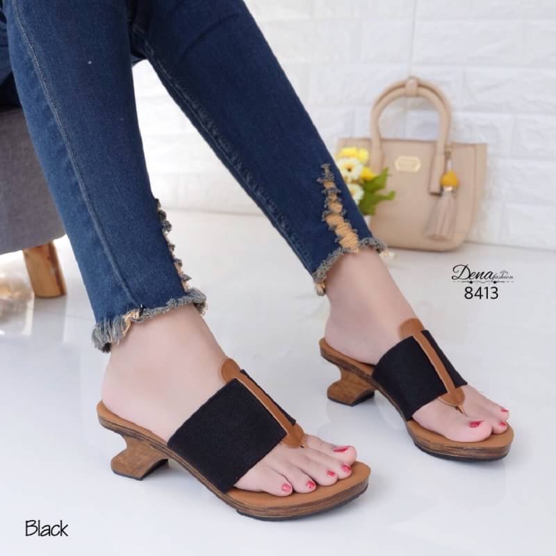 8413 เกี๊ยะไม้ งานใหม่ส้นเกี๊ยะไม้ จัดมาอีกแล้ว ดีเทลหูคีบสวมใส่กระชับเท้าให้ความรู้สึกนุ่มหน้าเท้าด้วยน้า งานส้นไม้แท้ที่สาวๆต้องปิ้ง