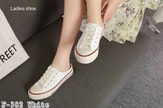 รองเท้าผ้าใบสวมเปิดส้นวัสดุ พื้นยางกันลื่น ส้นหนา2cm ทรงสวมเปิดส้นใส่ง่าย