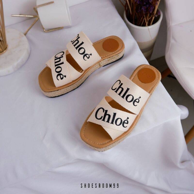 งานเข้าใหม่จร้า รีพีทรอบสุดท้าย พร้อมส่ง รองเท้าเตารีดส้นห่อปอ Chloe สวยมากกกกก พื้นสูง 1.5 นิ้ว งานชนช้อป พื้นปั้มแบรนด์