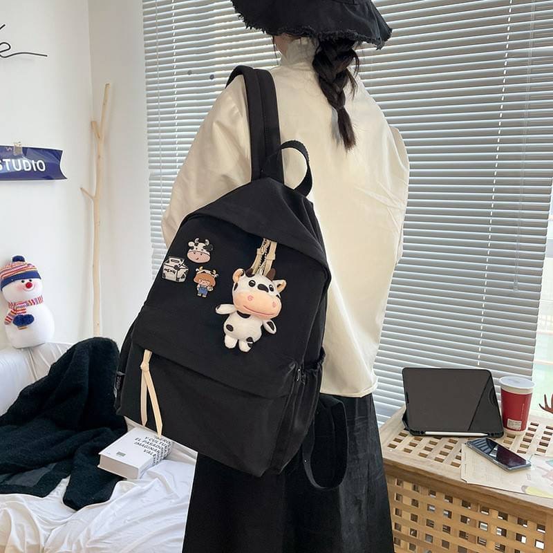 รุ่นใหม่ พร้อมส่ง!!!!!!! Angus backpack ต้อนรับปีวัวกับเป้น้องวัวแองกัส รุ่นนี้แถมฟรี! เข็มกลัด3ชิ้นตามภาพ และพวงกุญแจตุ๊กตาวัวทุกใบ