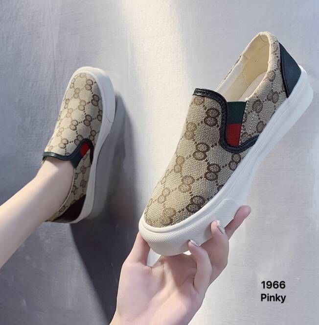 พร้อมส่ง 1966 รีพีทรอบ 2 รองเท้าผ้าใบเพื่อสุขภาพ 1966 งานนำเข้าเกรดดีที่สุด พื้นนิ่มทำมาเพื่อสุขภาพ ใส่สบายเท้า แล้วยังเก๋กว่าใคร ดีไซส์ดูเด่นมากค่ะ