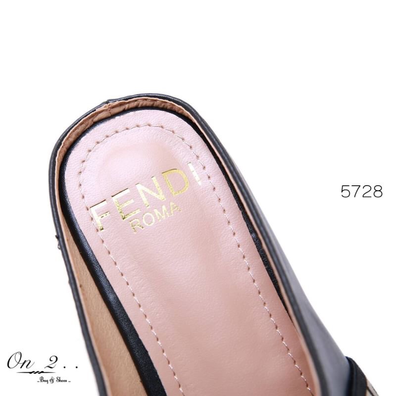 FENDI Shoes แบบใหม่พร้อมส่งคะ ผ้าใบเสริมส้น FENDI เปิดหลัง หน้าเปิด ทรงสวยใส่สบาย น้ำหนักเบา แบบขายดี งานปั้มแบรนด์กล่องแบรนสีเหลืองตามรูป ด้านในมีถุงผ้ากันฝุ่นให้ เสริมส้น2” งานจริงสวยเบอร์แรง ห้ามพลาดนะคะ