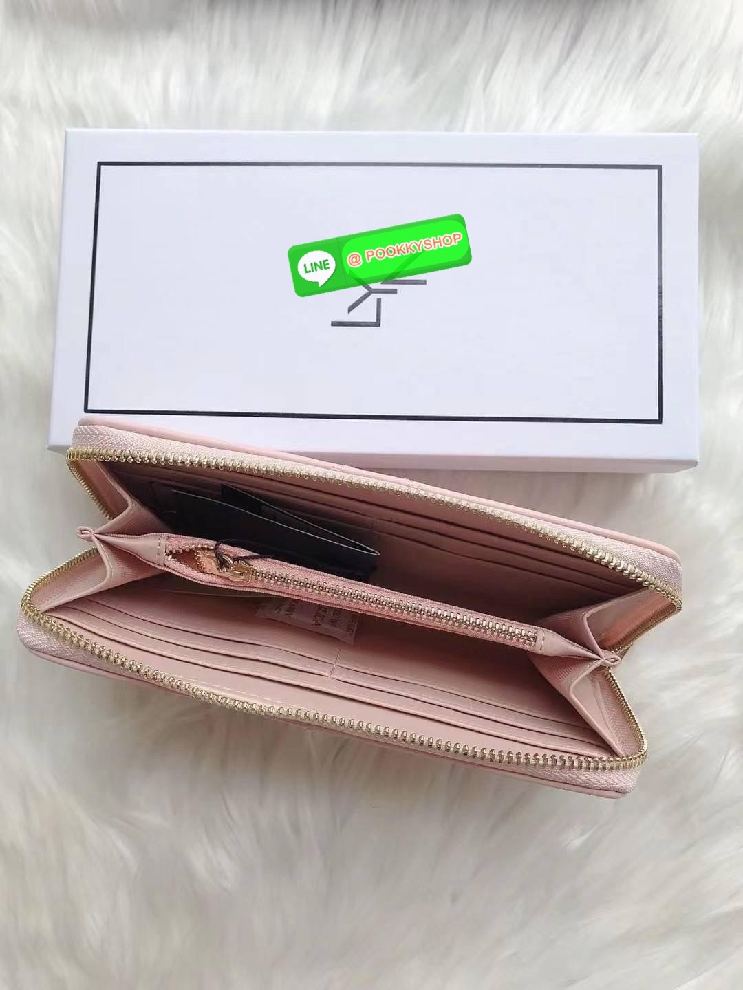 กระเป๋าสตางค์ใบยาว Lyn คอลเลคชั่นใหม่
