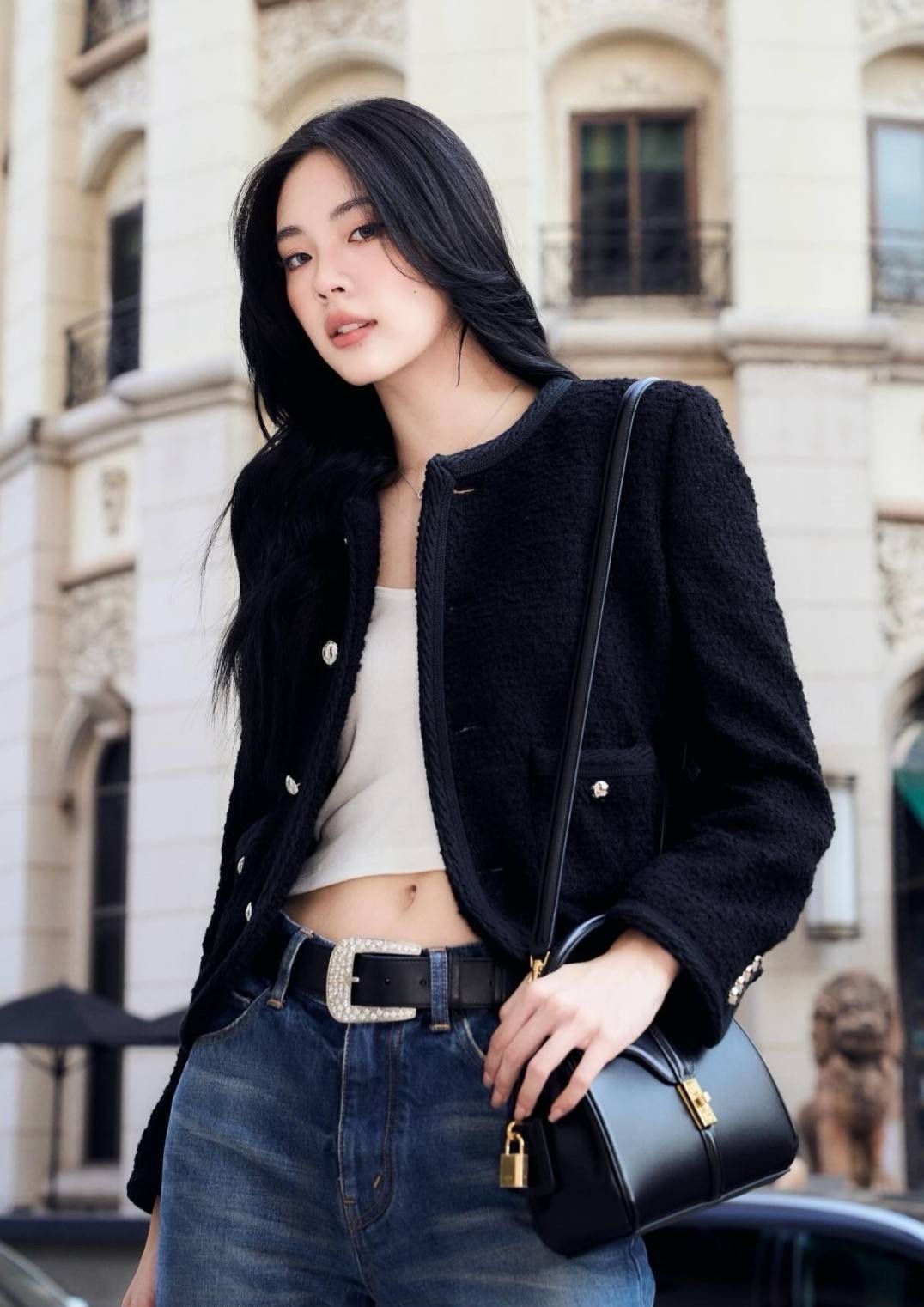 celine งาน nologo งานเกรดพรีเมี่ยม หนังดีมาก มีแถมกระเป๋าลูกใบเล็ก ขนาดกำลังพอเหมาะ แมทได้กับทุกลุค ทั้งถือและสะพาย