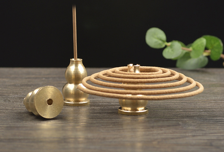 ชุดไฟแช็คไอพ่น ไฟฟู่ หัวพ่น คุณภาพสูง + ที่ปักธูป ที่จุดธูป ที่วางธูป 2 In 1 ทำจากทองเหลืองแท้ ทนทาน ไม่ลอก ไม่ดำ ไม่เป็นสนิม