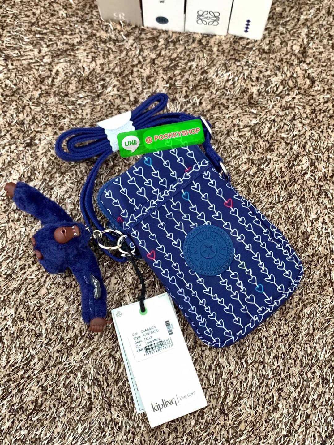 KIPLING TALLY KI1079 🎯ไม่มีใครไม่รู้จักกับแบรนด์ดังฝั่งเบลเยียม อีกหนึ่งแบรนด์ที่สาวๆต้องมีติดตัวอย่างน้อย1ใบค่าา 🔺กระเป๋าสะพายข้าง วัสดุไนล่อนอย่างดี เคลือบกันน้ำ