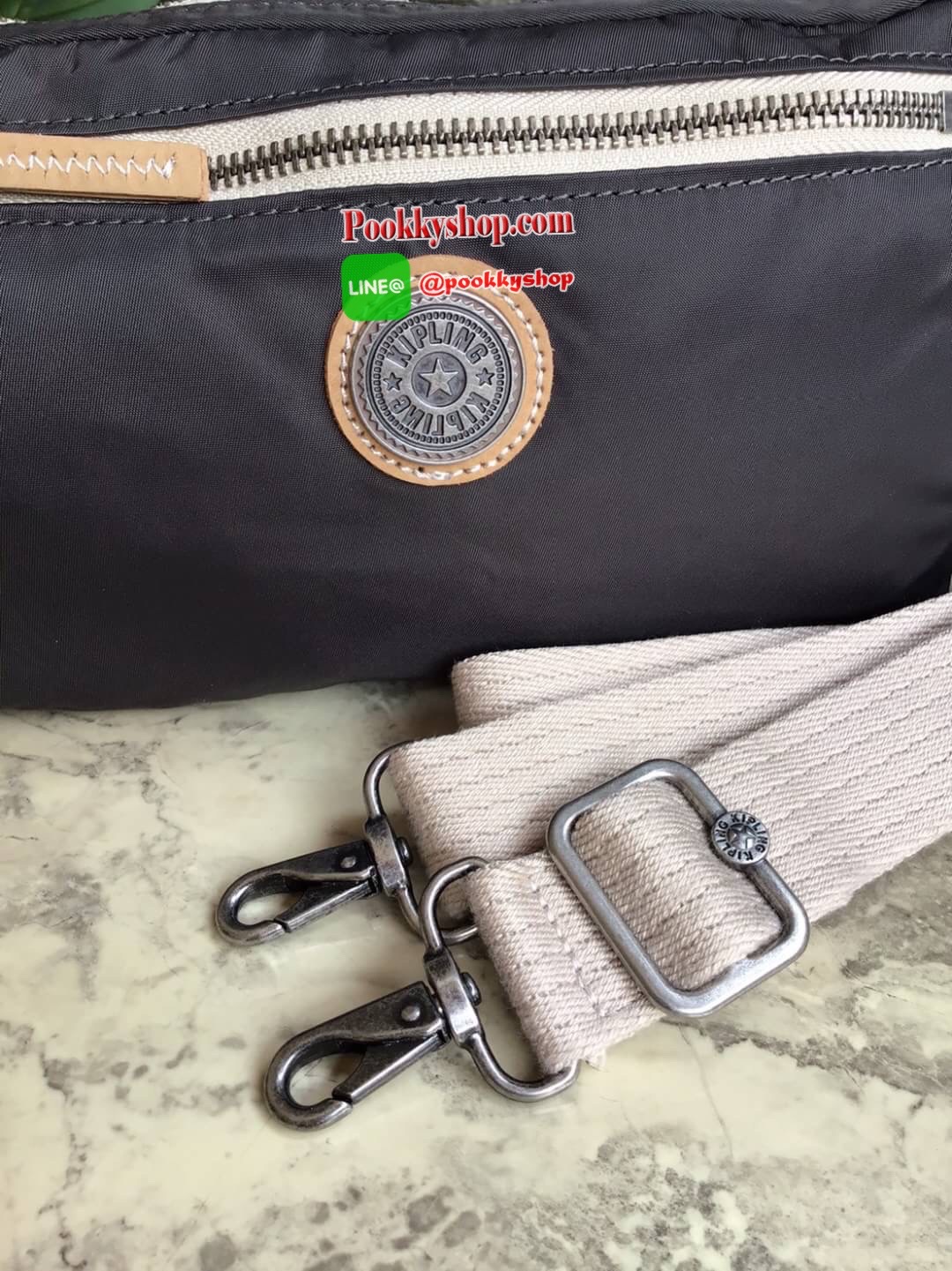 Kipling Yoku Medium Crossbody bag convertible to waistbag กระเป๋าคาดอกและสะพายข้าง คอลเลคชั่นใหม่ล่าสุดจาก Part of the Edgeland Plus วัสดุ100% polyester วัสดุกันน้ำ สีสันสไตล์วินเทจ ดูเป็นเอกลักษณ์ น้ำหนักเบา สะพายแล้วคล่องตัว ภายในกว้าง ใส่กระเป๋าเงินใบย