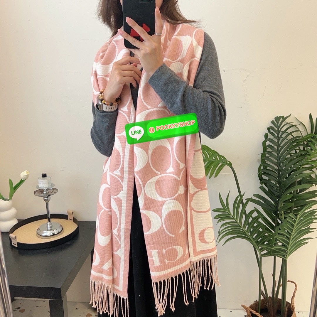 ðCoach Signature Silk and Wool Wrap Scarf ð 70% Wool and 30% Silk āļāđāļēāļāļąāļāļāļ Coach āļāļ·āļāđāļŦāļāđ āļāļāļŠāļąāļāļ§āđāļāļŠāļĄāđāļŦāļĄ āđāļāļ·āđāļāļāļļāđāļĄ āļĨāļēāļĒ Signature Coach Signature Silk and Wool Wrap Scarf Oatmeal