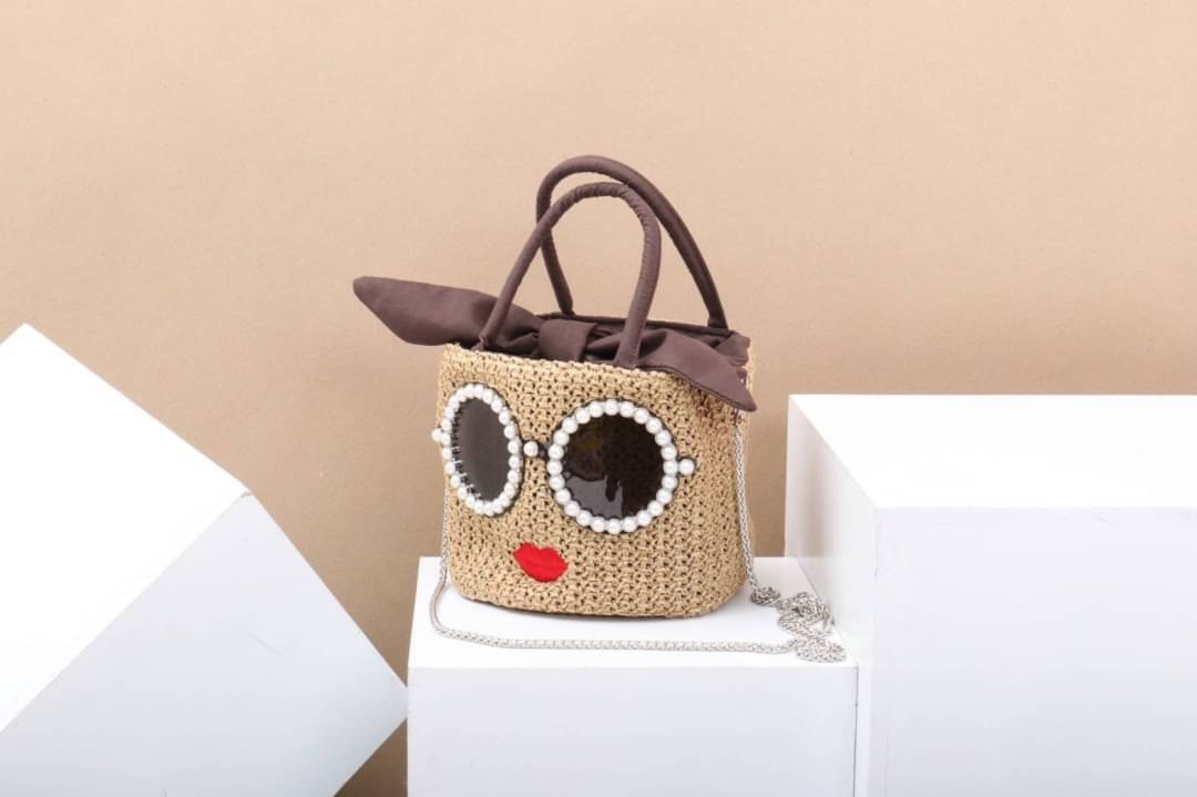 กระเป๋าดังจากญี่ปุ่น A-jolie ใช้เวลาผลิตนานมากกว่าจะได้วัสดุตัวนี้ บอกเลยเป๊ะสุดๆ สวยทุกจุด อะหลั่ยเด้งไปเลย ได้ไปรับรองไม่ผิดหวังแน่นอนค่า