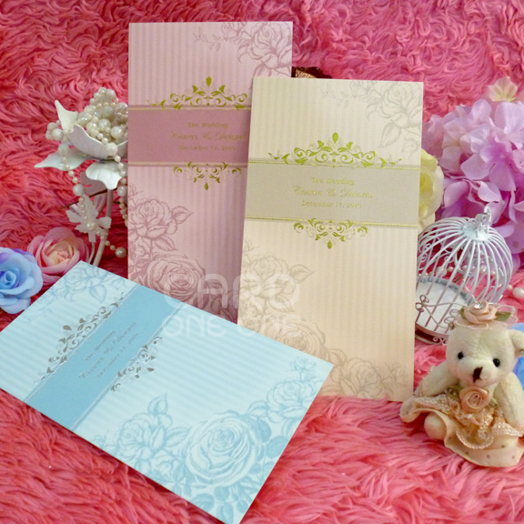 การ์ดแต่งงาน กราฟฟิกน่ารัก แนวตั้ง 2 พับการ์ดคลาสิค สีหวาน