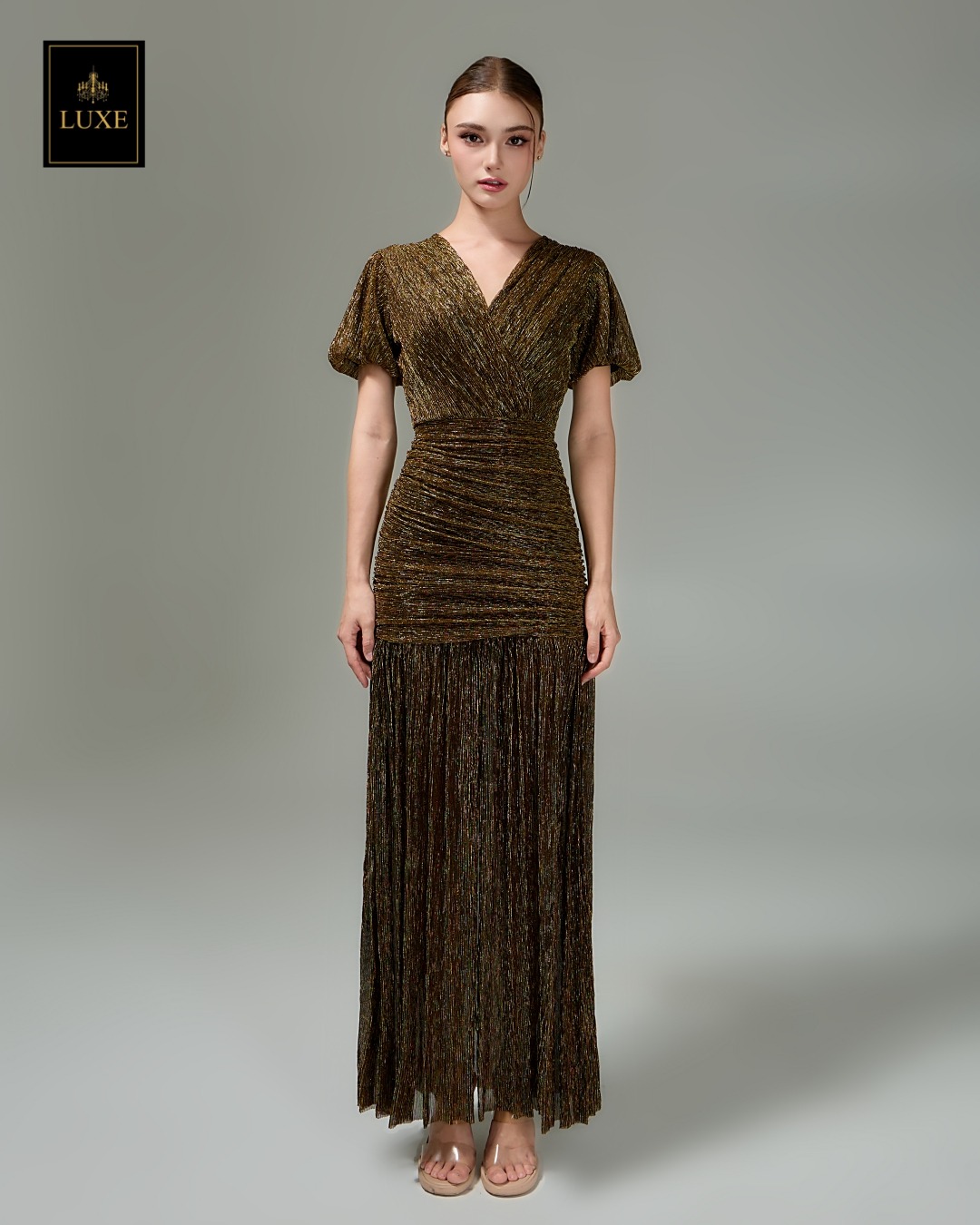 เดรสแฟชั่น แม็กซี่เดรสเสื้อคอวีป้าย แขนบอลลูน กระโปรงรูดเข้ารูปตรงสะโพก