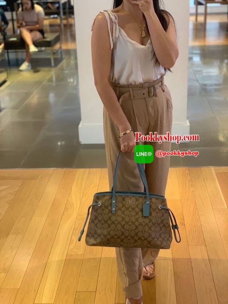 COACH กระเป๋า DRAWSTRING CARRYALL IN SIGNATURE COATED CANVAS F57842