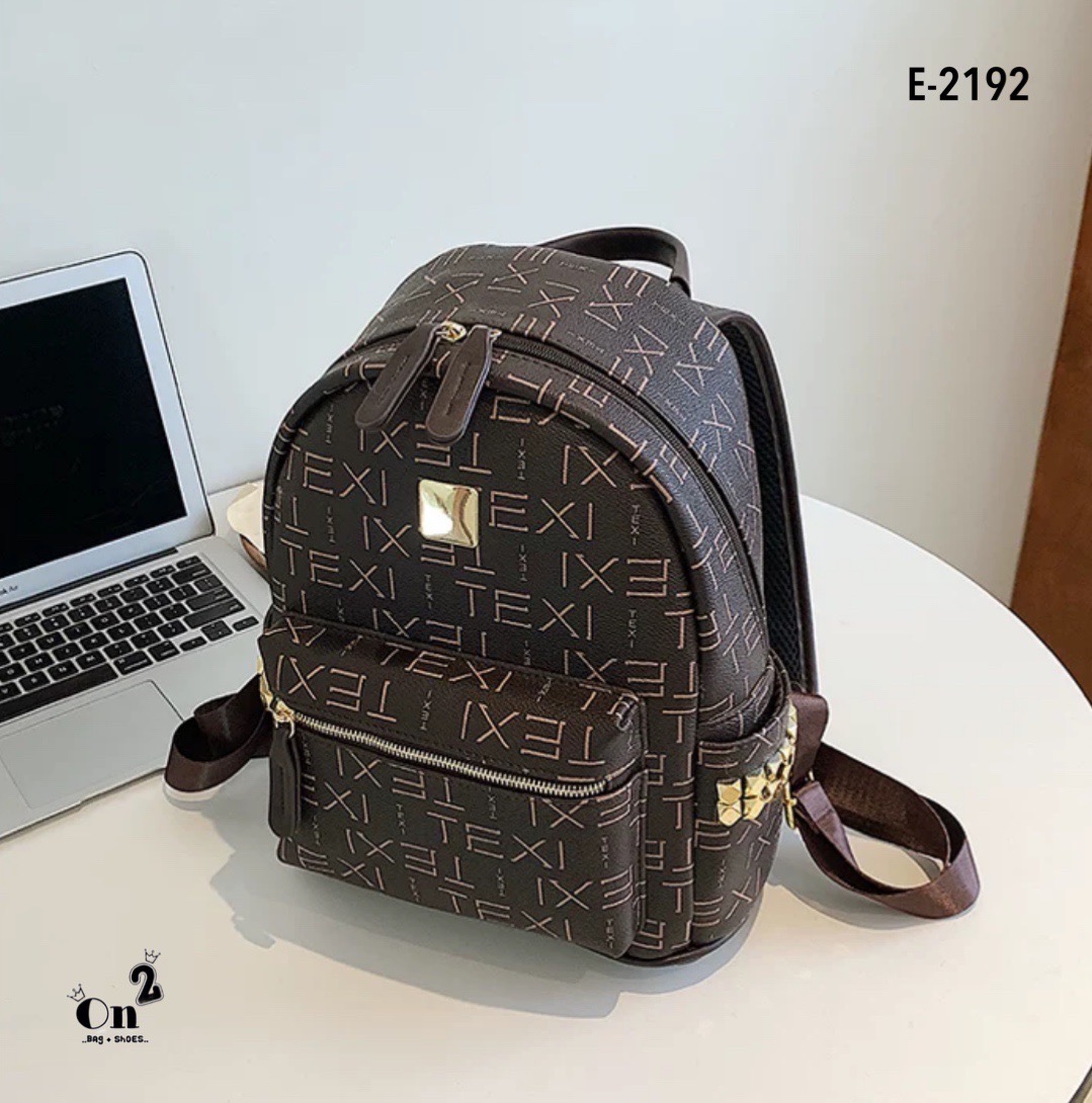 มาแล้วค่า เป้ Collection ใหม่ล่าสุด สวยไม่ไหว รุ่น everyday bag เป้ได้ สะพายได้พกใบเดียวจบ งานซิปใช้งานง่ายค่า