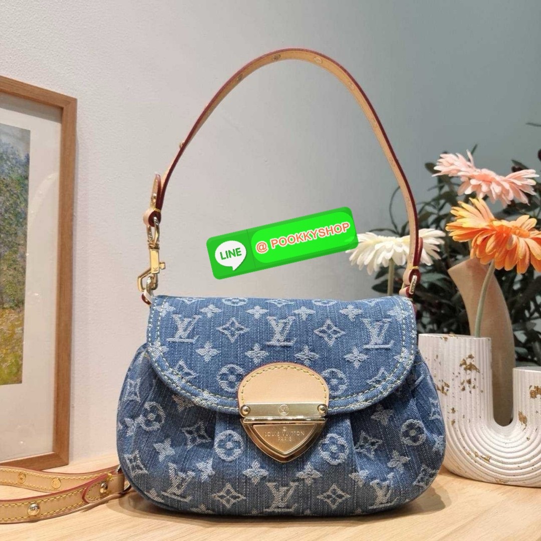 LV sunset monogram denim bag 🔆 Details แรงมากฉุดไม่อยู่ กับกระแสคอลใหม่ lvremix ดีไซน์แบบตัวมัม y2k รูปทรง baguette สวยดูแพง ใบนี้ก็ฉ่ำสุดๆ เป็นกระเป๋าสะพายไหล่ ที่สามารถปรับเป็นสะพายข้างได้