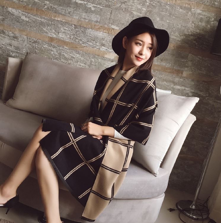 สินค้าพร้อมส่ง ผ้าพันคอสีทูโทนผืนใหญ่นำเข้า มีลายทั้งสองด้าน โทนสีสวยแมทง่าย วัสดุผ้าทอขนแคชเมียร์หนา นุ่ม ติดใจทุกราย เป็นไอเทมที่ควรมีติดตู้เสื้อผ้าเลยจ้า