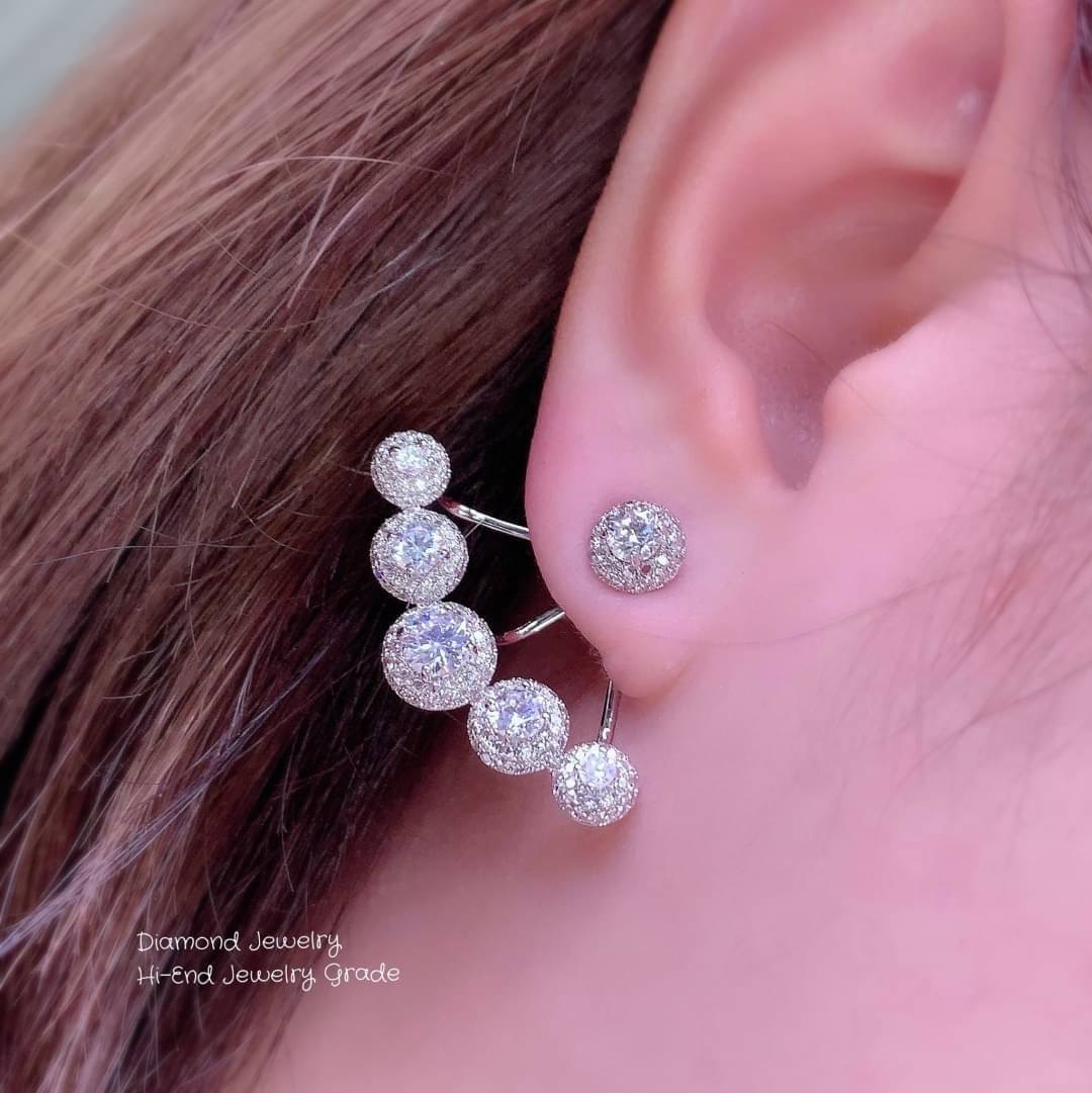 ต่างหูเพชร CZ แท้ งานจิวอ้อมหู เพชรฝังอย่างดี ปรับได้ 3 ระดับ งานเกาหลีค่ะ