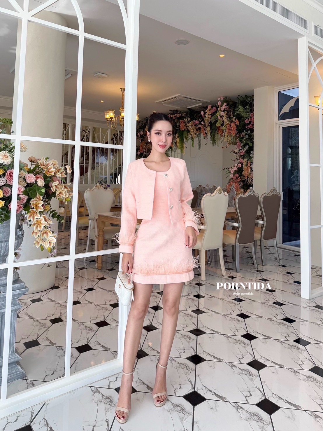 ชุดเซทแฟชั่น ชุดเดรส2ชิ้นผ้าทวีต งานเดรสชมพู มีเสื้อคลุมให้กระดุมเสื้อคลุมด้านหน้ากระดุมเพชร