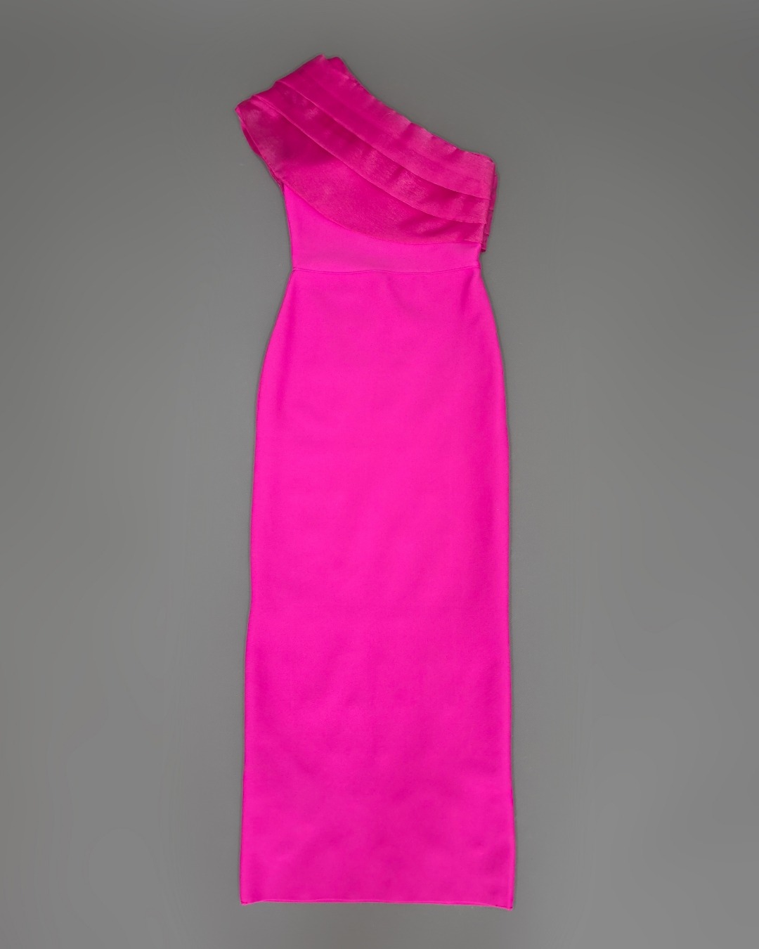 เดรสแฟชั่น เดรสเสื้อไหล่เดียว กระโปรงยาวทรงเข้ารูป