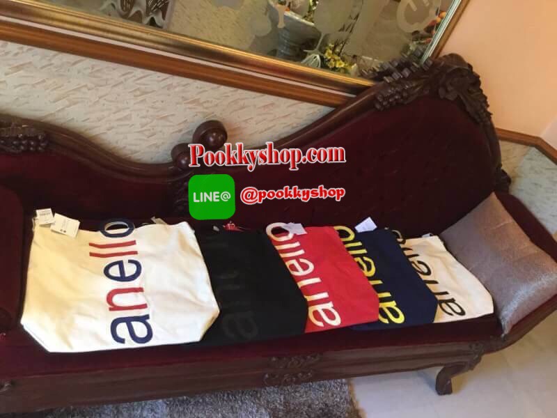 New Arrival!! Anello Cotton Canvas 2WAY Tote Bag คอลเลคชั่นล่าสุด สวยเก๋กับลูกเล่นของโลโก้แบรนด์ที่มีตัวOอักษรสุดท้ายเป็นหูจับ สีลโก้ดูโดดเด่น วัสดุผ้าคอตตอนแคนวาส เปิดปิดด้วยกระดุมแม่เหล็ก ภายในกว้างและลึก มี1ช่องซิปเก็บของสำคัญ สายสะพายปรับความยาวได้ฟรี