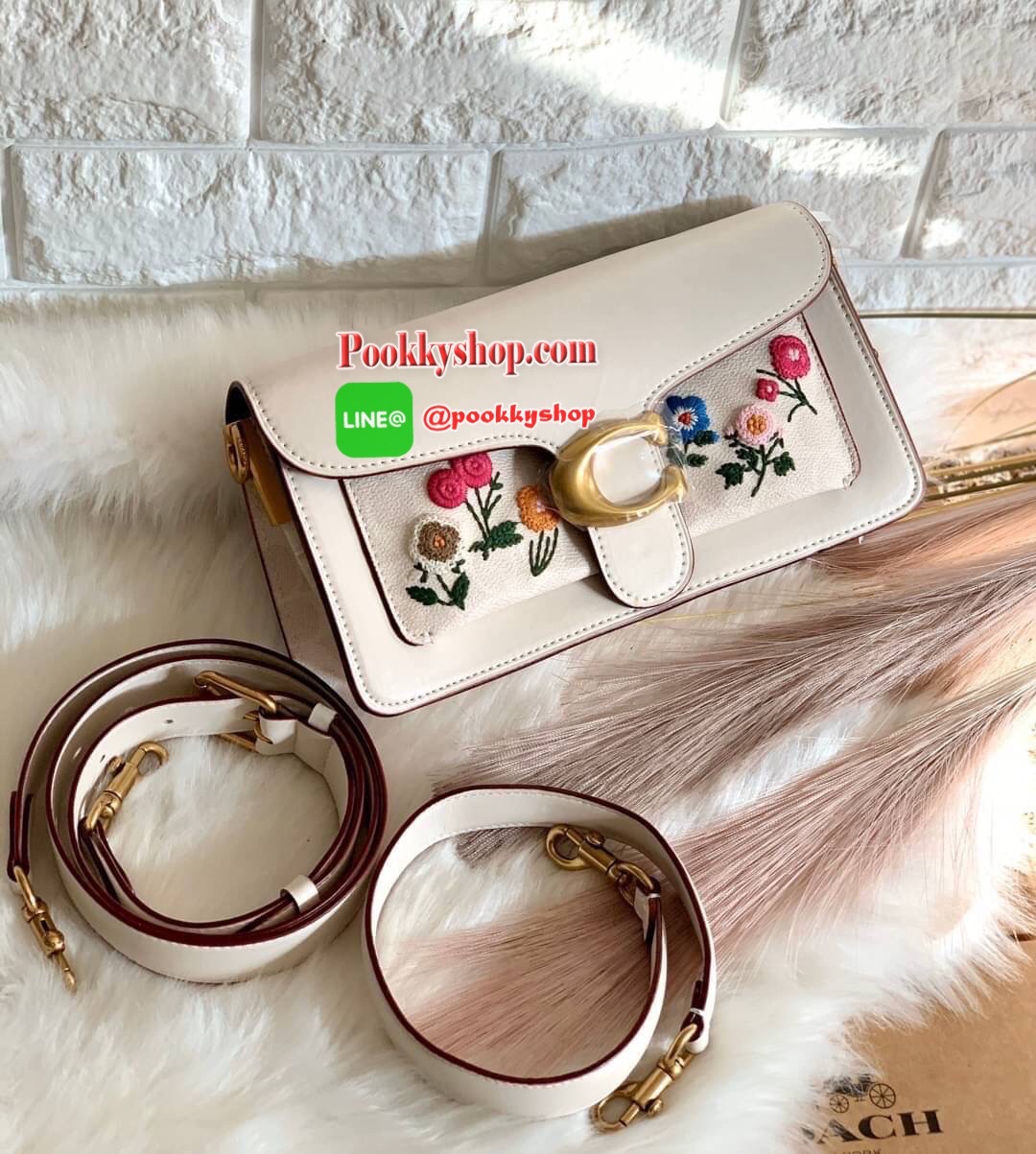 COACH TABBY FLORAL-EMBROIDERED SIGNATURE LEATHER SHOULDER BAG กระเป๋าคล้องไหล่ได้//สะพายข้างได้ หนังแท้นุ่มมากค่ะ จุดเด่นด้านหน้าเป็นรูปดอกไม้งานปักสวยงามมากๆค่ะ เปิดปิดกระเป๋าแบบแม่เหล็ก ภายในมี2ช่องใหญ่ ใส่กระเป๋าเงินใบยาวขนาดปกได้;ของจำเป็นสาวๆได้ครบเล