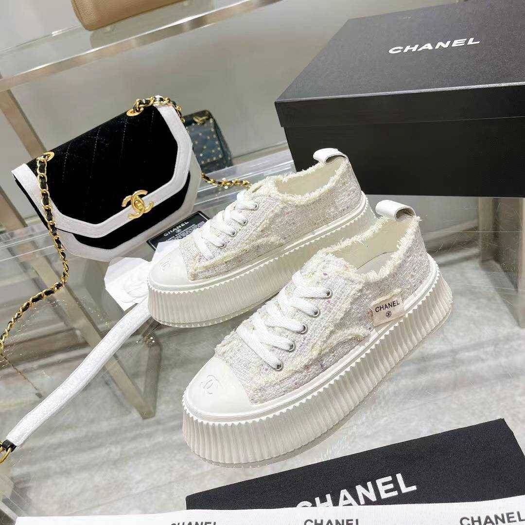 พร้อมส่ง... งานเป๊ะมากก งานเกรดดีที่สุด ขึ้นแบบ 1:1 CHAMEL คอลใหม่2022 ใส่เที่ยวเกร๋ๆดูแพงเเนะนำค่า ของต้องมีนะจ้าา .คอลใหม่ทรงเเละสีใส่ได้กับทุกชุด ใส่สวยๆ เกร๋ๆเลยค่า คู่นี้ใช่เลยค่า อีกรุ่นที่ต้องมีติดตู้นะค่า คอลเลคชั่นใหม่ล่าสุดงานเกรดHiend. รุ่นนี้ง