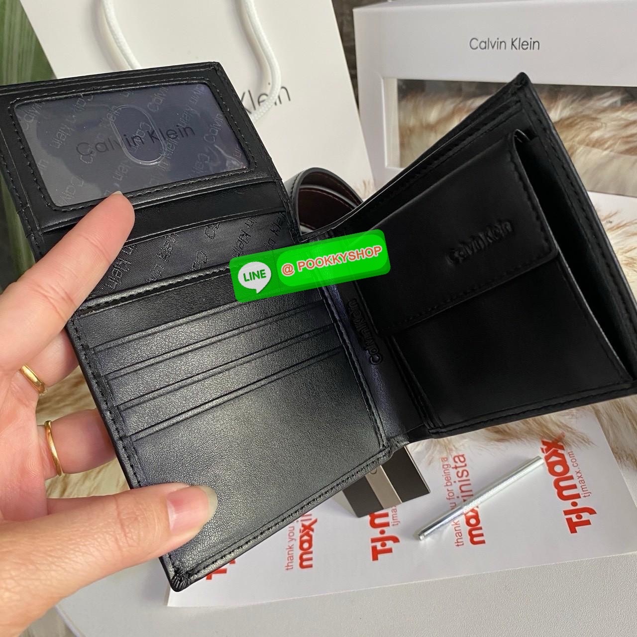 Calvin Klein Leather Belt & Wallet Set Setกระเป๋าสตางค์+เข็มขัด กระเป๋าสตางค์ด้านหน้าปั๊มชื่อแบรนด์ มีช่องใส่รูป ช่องใส่บัตร ช่องใส่ธนบัตร และช่องใส่รูป เข็มขัดหนังแท้ปั๊มแบรนด์ สามารถสลับใช้ได้ทั้ง 2 ด้าน เข็มขัดปรับระดับได้ 5 ระดับ มาพร้อมที่เจาะรูจ้า