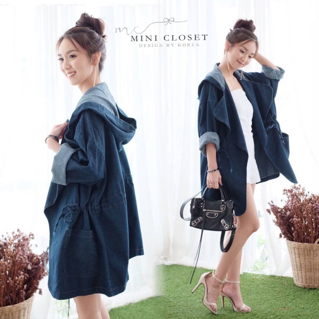 🧸เทศกาลหน้าเที่ยวมาแล้ว🧸 ชุดพร้อมส่ง งานสวย ใส่ปัง กับเสื้อคลุมยีนส์งานดีไซน์ ขนาดพอดีตัว ปกใหญ่ เชือกผูกเอว ใส่เป็นเสื้อตัวเดียว หรือ ใส่เป็นเสื้อคลุมก็ได้ เก๋ๆ ต้องมีติดไปเที่ยวนะคะ