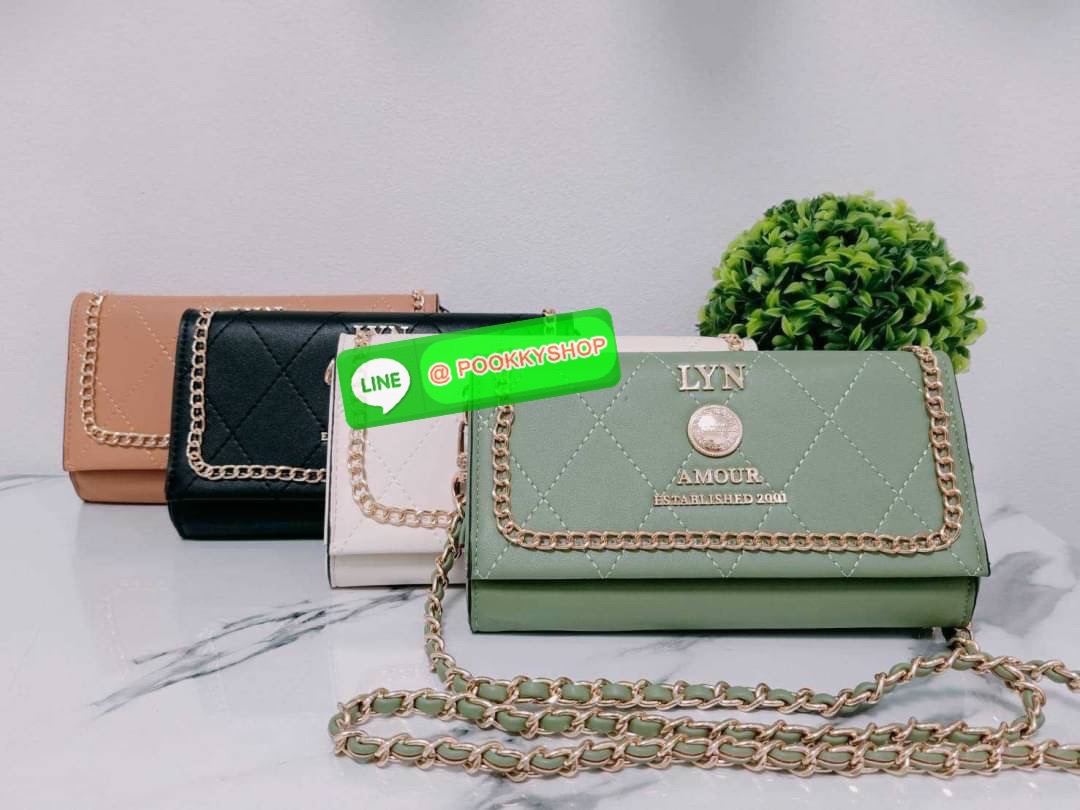 Lyn กระเป๋าสตางค์ สะพายข้าง คอลเล็คชั่นใหม่ สายสะพายสามารถถอดออกได้นะคะ