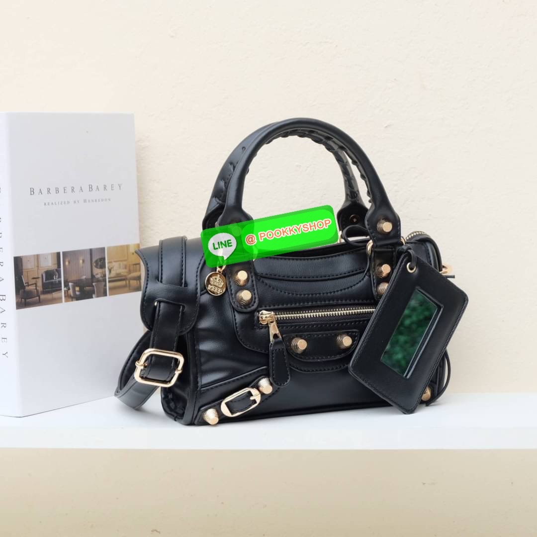 กระเป๋าคุณภาพจากแบรนด์ KEEP ทรงสวย ตอบโจทย์ทุกการใช้งาน รุ่น ‘ Ghaso ‘ > ร่นใหม่ หนัง Microfiber Nano เนื้อดี นิ่มมาก ทนทานกว่าเดิม >น้ำหนักเบา ใส่ของจุ >ถือสะพายเข้าง่ายกับทุกชุด